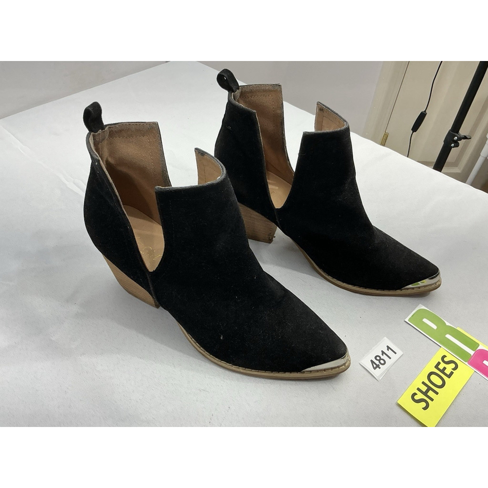 Womans A Rider Girl Mid Ankle Boots 10 Black Stacked Heel Dbl Cutout Toe Guard